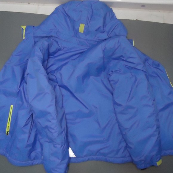 SIZE XL (18). L.L. Bean girl's blue hooded puffer jacket. - Picture 13 of 16